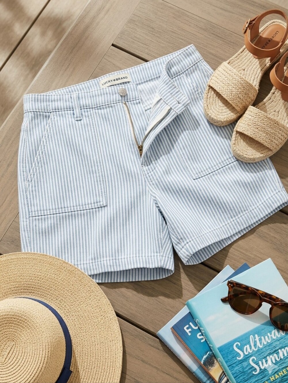 LUCKY BRAND White Blue Striped Casual High Waist Women's Shorts Size 30 Pants